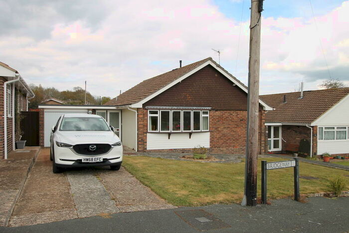 2 Bedroom Detached Bungalow To Rent In Bridgeway, Wootton Bridge, PO33
