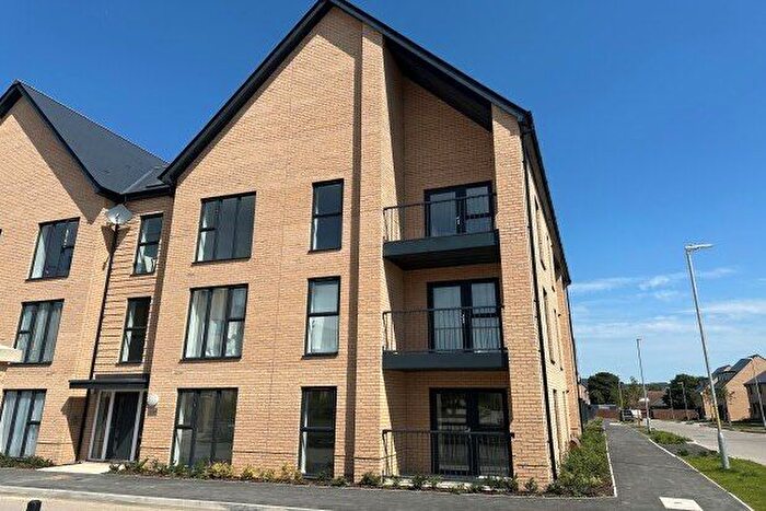 2 Bedroom Flat To Rent In Folkestone, CT20