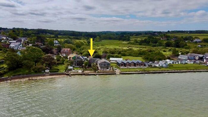 2 Bedroom Semi-Detached Bungalow To Rent In Marsh Road, Gurnard, PO31