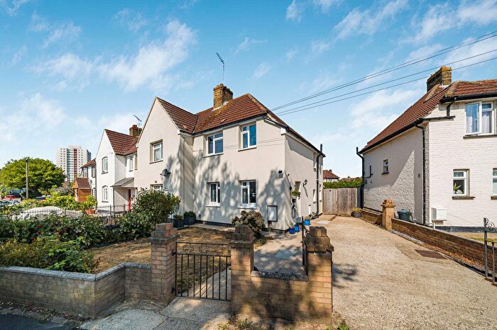 3 Bedroom End Terrace House For Sale In Crane Avenue, Isleworth, TW7
