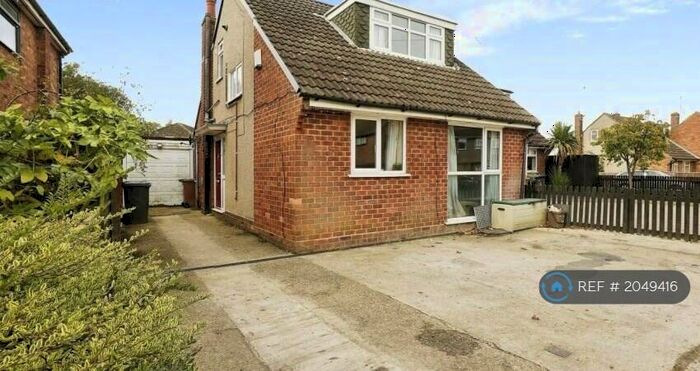 3 Bedroom Semi-Detached House To Rent In Tarrant Way, Northampton, NN3