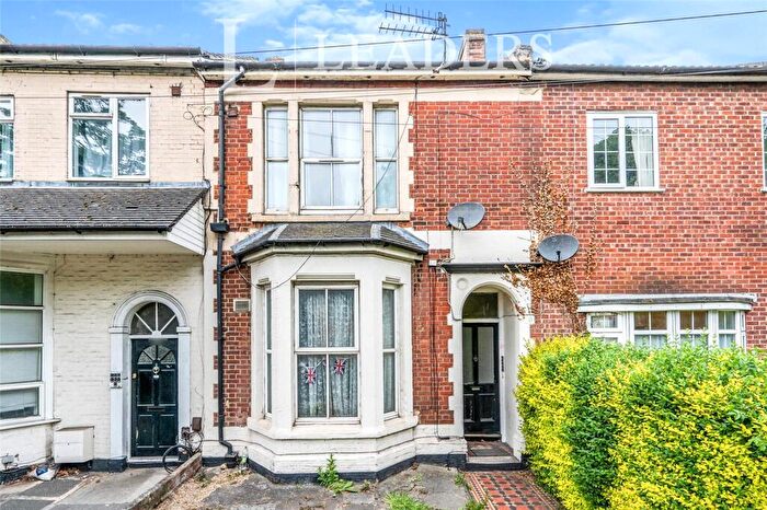 Flat To Rent In Northam Road, Southampton, Hampshire, SO14