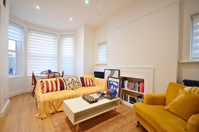 1 Bedroom Flat For Sale In Flat Hawkwood Road, Bournemouth, BH5