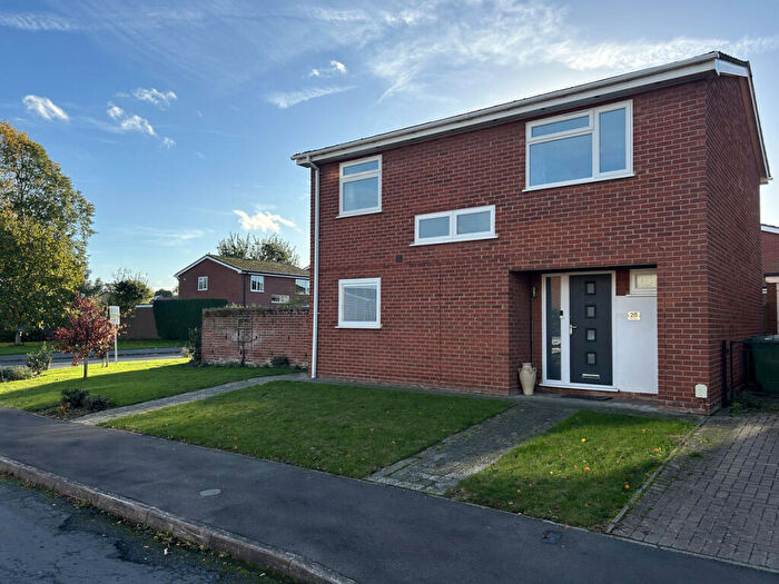 4 Bedroom Detached House For Sale In The Osiers, Buckden, PE19