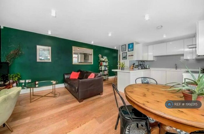 1 Bedroom Flat To Rent In Glendon Apartments, London, SE27