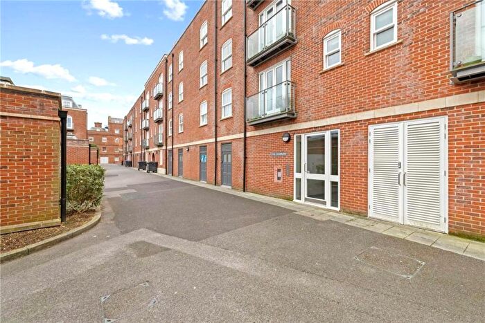 1 Bedroom Flat For Sale In The Chandlers, Gosport, PO12