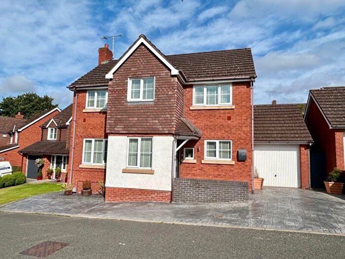 4 Bedroom Detached House For Sale In Adderley Bank, Wrexham, LL12