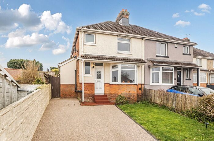 3 Bedroom Semi-Detached House For Sale In Cleveland Road, Midanbury, Southampton, Hampshire, SO18