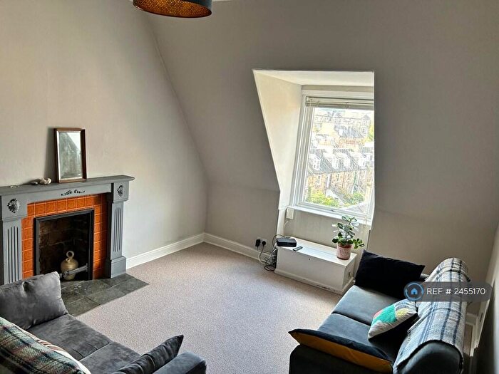 1 Bedroom Flat To Rent In Rossie Place, Edinburgh, EH7