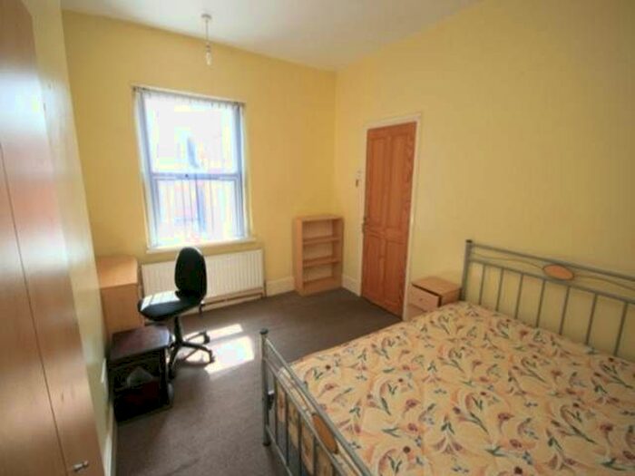 4 Bedroom Flat To Rent In Broad Street, Loughborough LE11