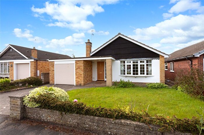 3 Bedroom Bungalow For Sale In Witham Drive, Huntington, York, North Yorkshire, YO32