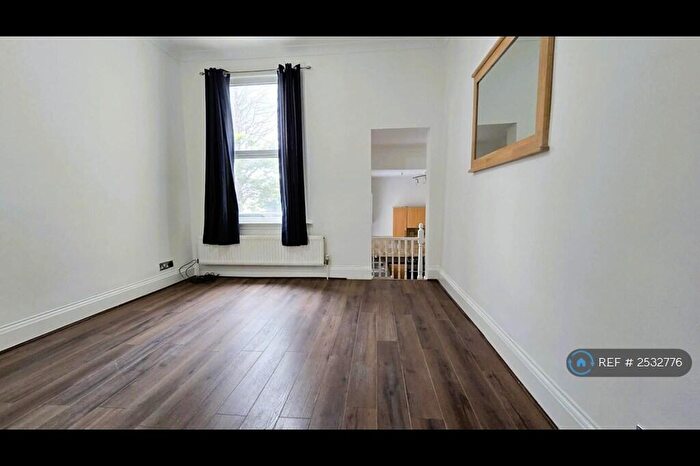 2 Bedroom Flat To Rent In Church Street, London, N9