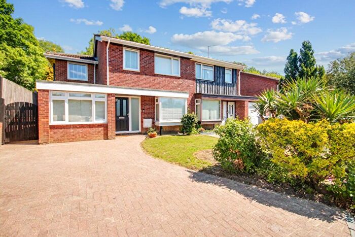 4 Bedroom Semi-Detached House For Sale In Buckingham Drive, East Grinstead, West Sussex, RH19