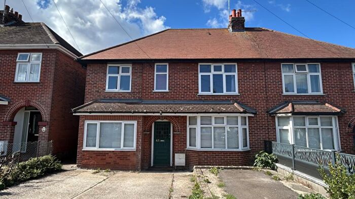 5 Bedroom Semi-Detached House To Rent In Smythies Avenue, Colchester, Essex, CO1