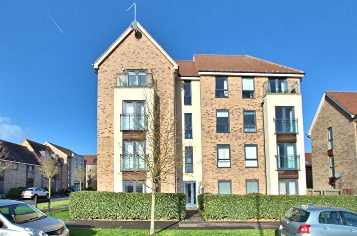 2 Bedroom Apartment To Rent In Lawrence Weaver Road, CB3
