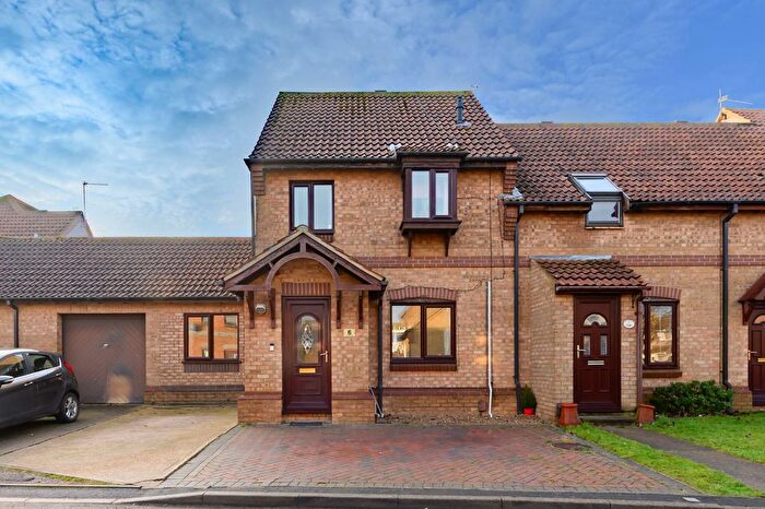 3 Bedroom End Terrace House For Sale In Thames Way, Caister-On-Sea, NR30