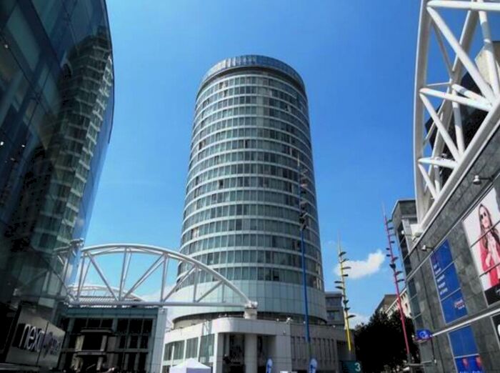 1 Bedroom Flat To Rent In Rotunda Apartments, New Street, Birmingham, West Midlands, B2