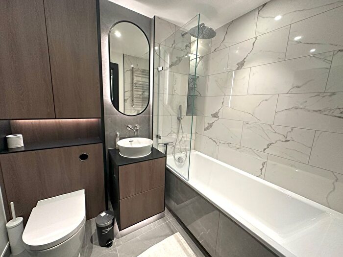 1 Bedroom Property To Rent In Lavender House, Staines, TW18