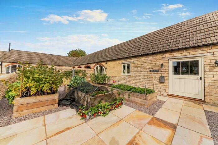 4 Bedroom Barn Conversion For Sale In Middle Farm Main Street, Upper Benefield, Peterborough, PE8