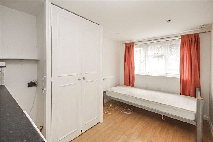 Studio To Rent In Brecon Close, Mitcham, CR4