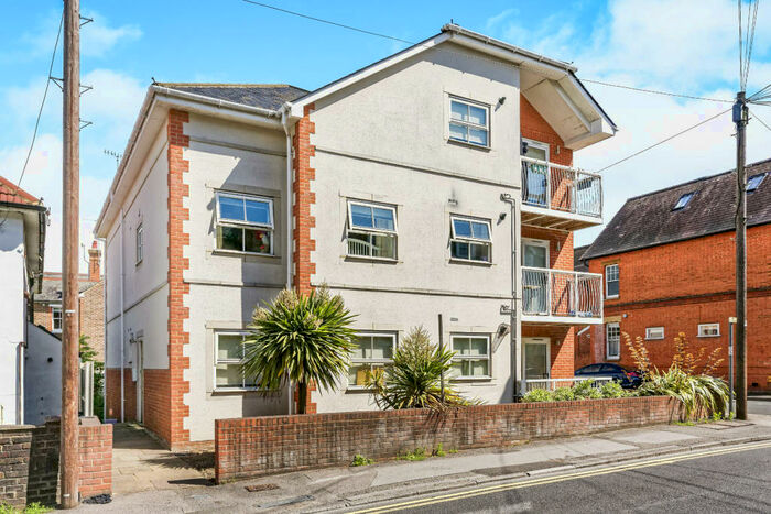 1 Bedroom Apartment To Rent In York Road, Guildford, GU1