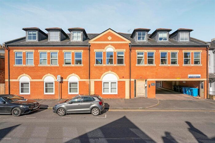 1 Bedroom Apartment To Rent In Frances Road, Windsor, SL4