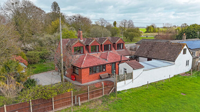 4 Bedroom Detached House For Sale In Greenway, Highleadon, GL18