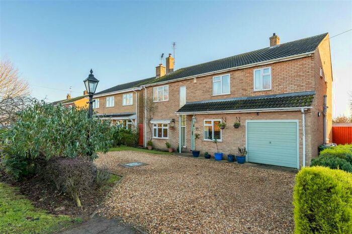 4 Bedroom Detached House For Sale In Glinton Road, Helpston, Peterborough, PE6