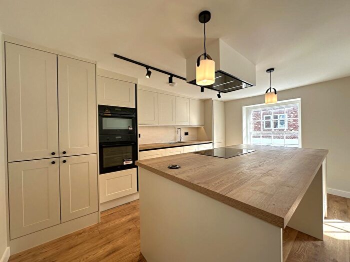 1 Bedroom Flat To Rent In Grove Street, Wantage, OX12