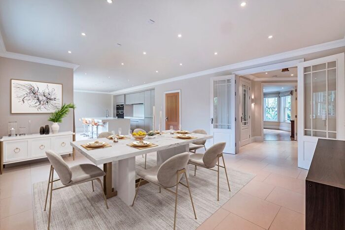 5 Bedroom Detached House To Rent In Fairmile Lane, Cobham, Surrey, KT11