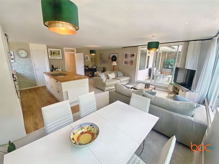 3 Bedroom Flat To Rent In Avon Way, Bristol, BS9