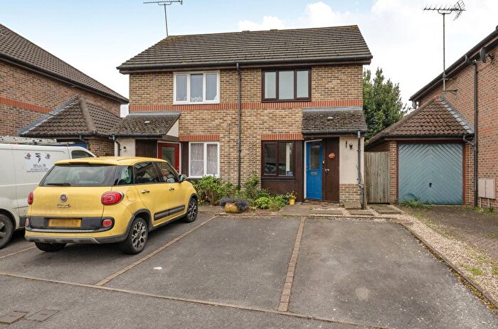 2 Bedroom Semi Detached House For Sale In Teresa Vale, Warfield, Bracknell, Berkshire, RG42