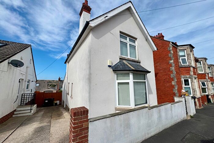2 Bedroom Detached House For Sale In Osborne Road, Swanage, BH19