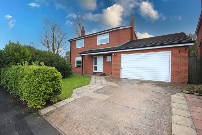 4 Bedroom Detached House For Sale In Old Lane, Sigglesthorne, HU11