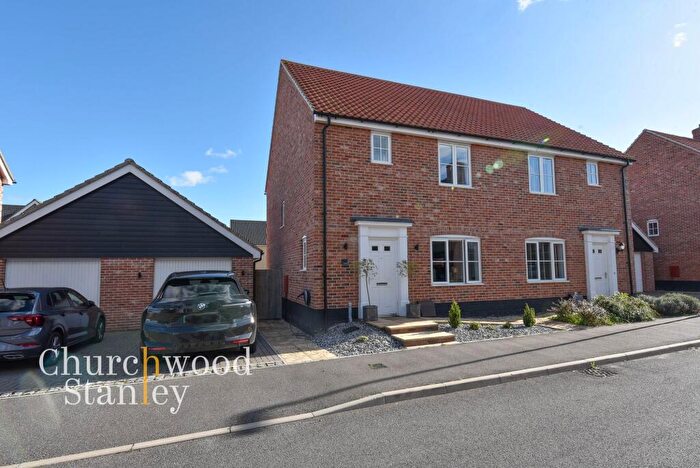 3 Bedroom Semi Detached House For Sale In Ian Rose Way, Mistley, CO11