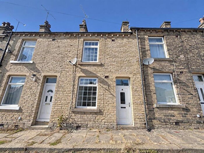 2 Bedroom Terraced House For Sale In Castle Terrace, Rastrick, Brighouse, HD6