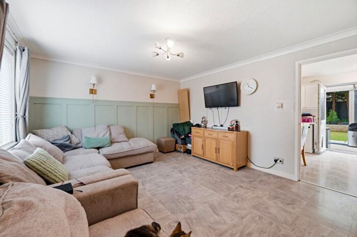 3 Bedroom Semi-Detached House For Sale In Thrupp Close, Castlethorpe, MK19