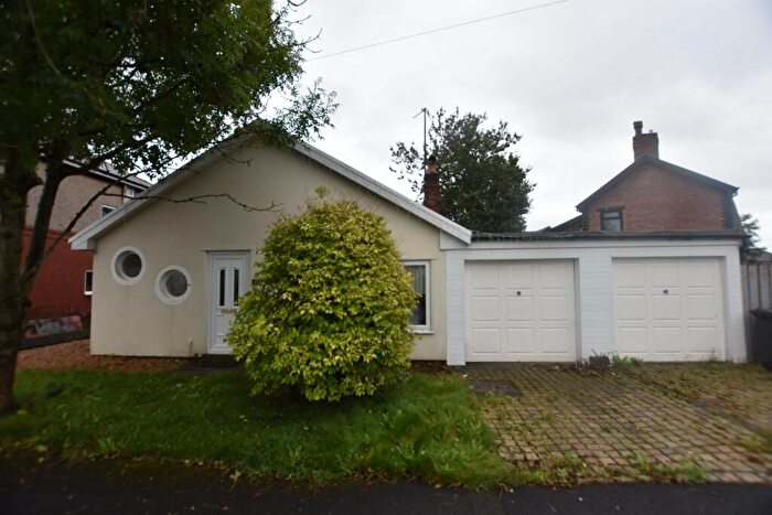 3 Bedroom Detached Bungalow To Rent In Grafton Road, Preston, PR2