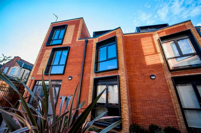 1 Bedroom Flat To Rent In Upperton Road, Leicester, LE3