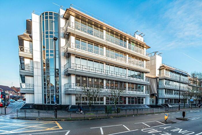 Studio To Rent In Staines Road, Hounslow, TW3