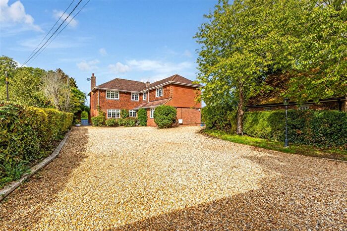 5 Bedroom Country House For Sale In Maple House, Bramley, RG26