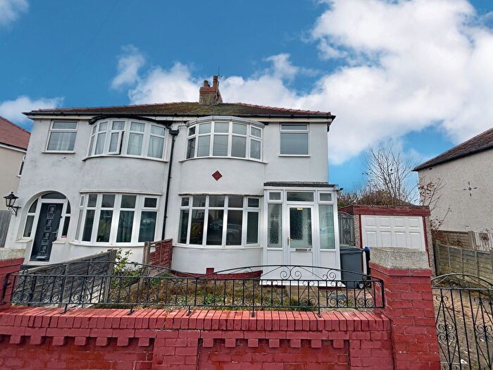 3 Bedroom Semi-Detached House For Sale In Lyddesdale Avenue, Cleveleys, FY5
