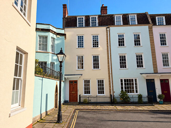 4 Bedroom Terraced House For Sale In Orchard Street, Bristol City, BS1