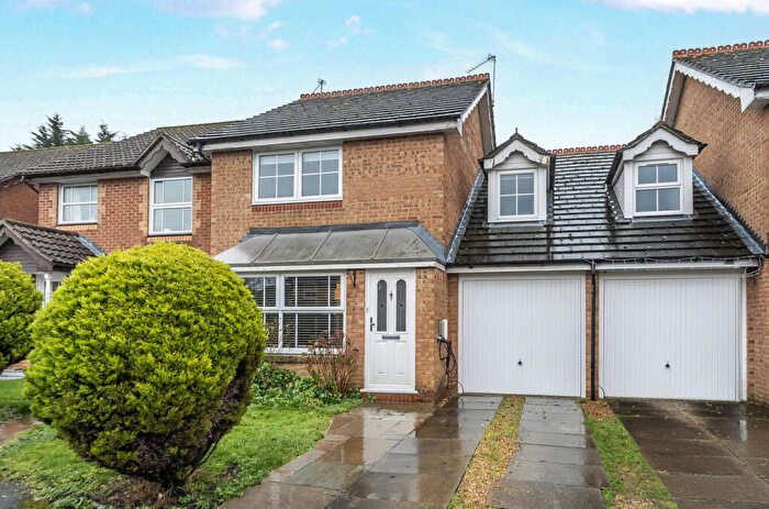 3 Bedroom End Of Terrace House For Sale In Cater Gardens, Guildford, Surrey, GU3