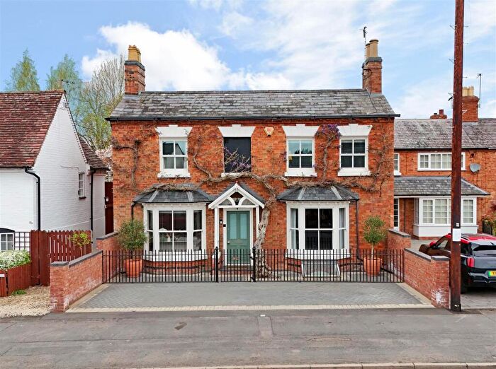 4 Bedroom Detached House For Sale In Main Street, Tiddington, Stratford-Upon-Avon, CV37