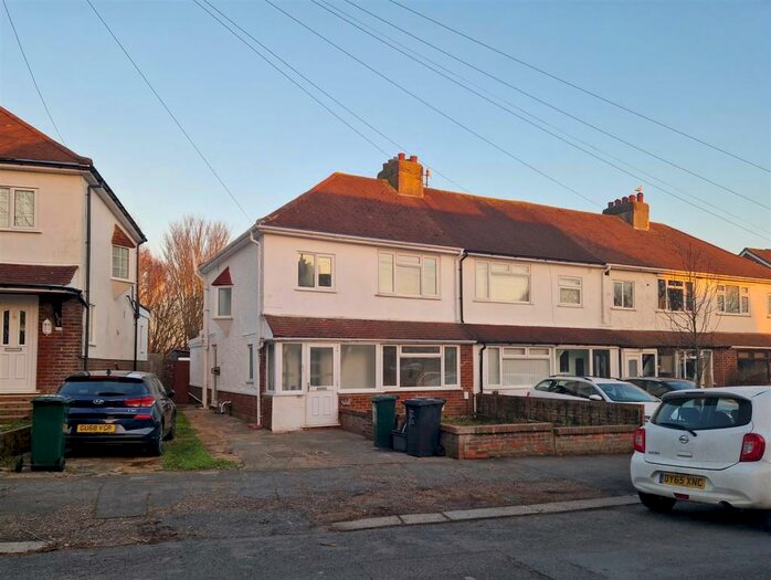 3 Bedroom House To Rent In Elm Drive, Hove, BN3