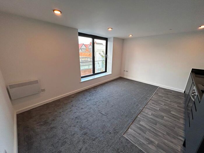 1 Bedroom Apartment To Rent In Burlington Square, Chesterfield, S40