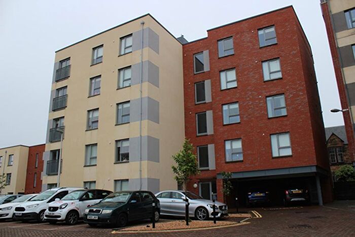 2 Bedroom Flat To Rent In Custom House Place, Edinburgh, EH5