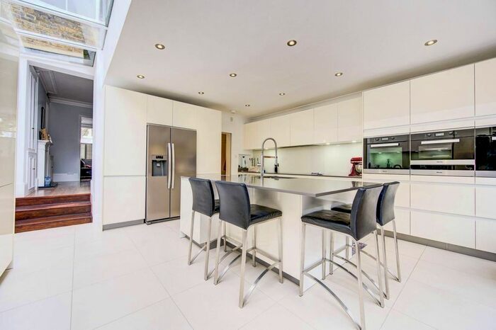 5 Bedroom Terraced House To Rent In Burnfoot Avenue, Munster Village, London, SW6