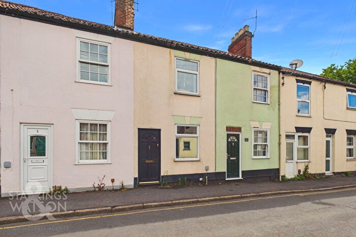 2 Bedroom Terraced House For Sale In Bull Close, Norwich, NR3